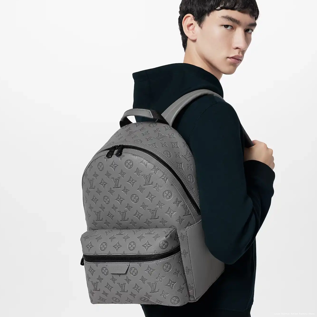 Affordable Backpack Vuitton Louis Discovery M46557 0227