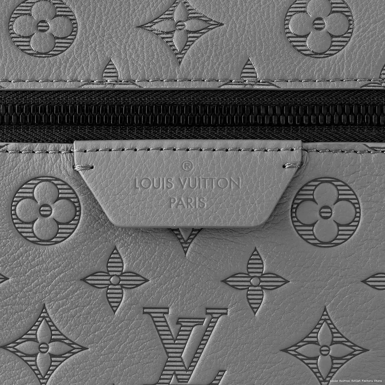 Affordable M46557 Discovery Backpack Vuitton Louis 0224