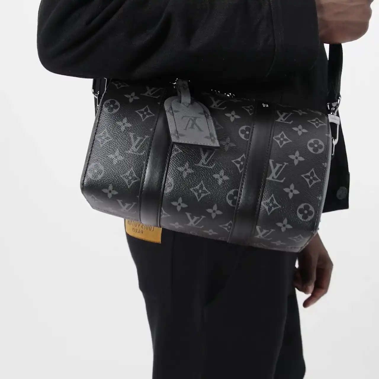 Cheap Louis Vuitton District PM N41213 0206